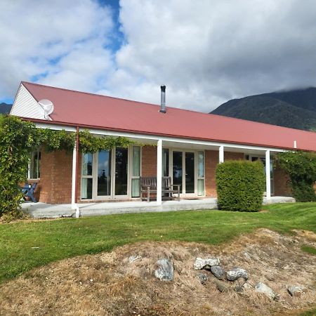 Misty Peaks Guesthouse Fox Glacier Exterior photo